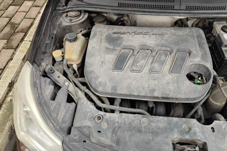 Used Geely Auto Diamond 2016 1.5L Manual Elite Edition Engine Bay Right