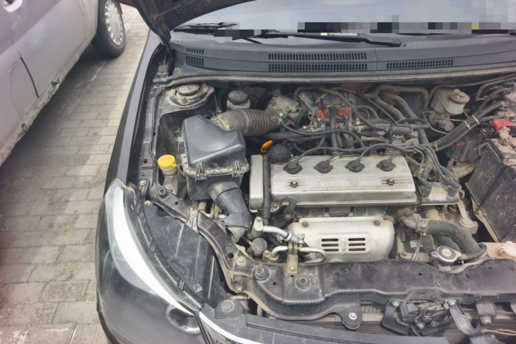 Used Geely Auto Diamond 2016 1.5L Manual Entry-Level Model China IV Standard Engine Bay Right
