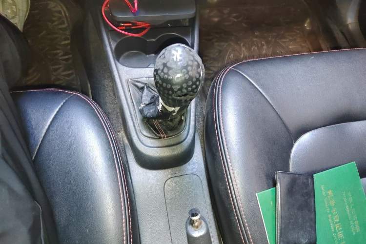 Used Geely Auto Diamond 2016 1.5L Manual Entry-Level Model China IV Standard Gear Lever
