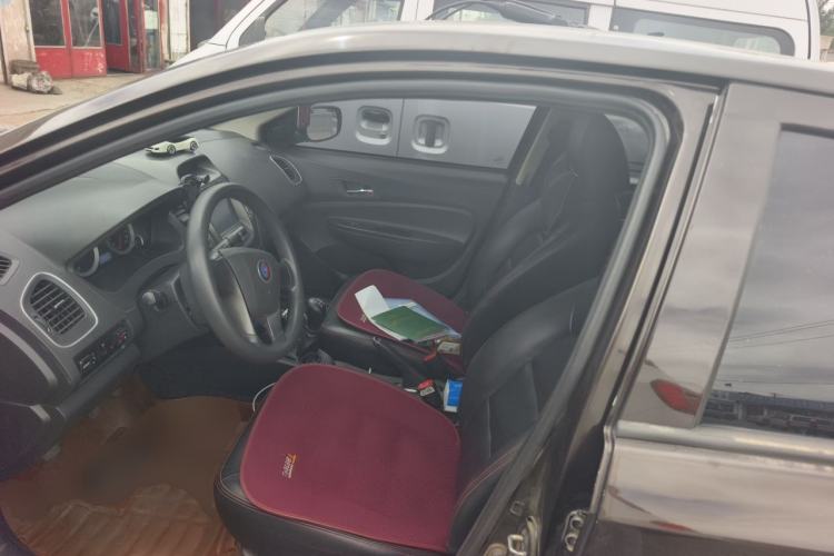 Used Geely Auto Diamond 2016 1.5L Manual Entry-Level Model China IV Standard Left Front Seat