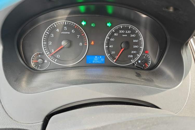 Used Geely Auto Diamond 2016 1.5L Manual Elite Edition Odometer Close Up
