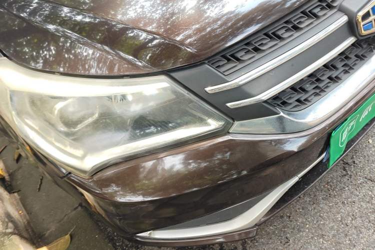 Used Geely Auto Diamond 2016 1.5L Manual Elite Edition Right Front Headlight