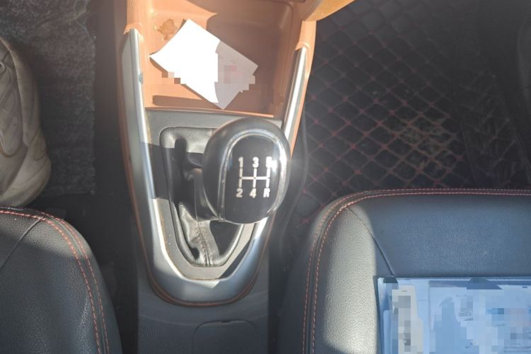 Used Geely Auto Diamond 2016 1.5L Manual Entry-Level Model China IV Standard Gear Lever