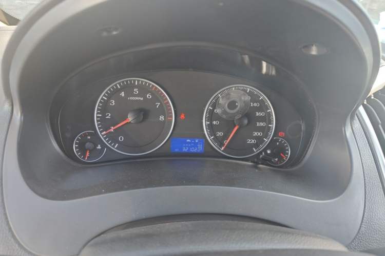 Used Geely Auto Diamond 2016 1.5L Manual Entry-Level Model China IV Standard Instrument Cluster