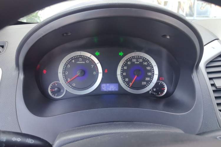 Used Geely Auto Diamond 2016 1.5L Manual Elite Version China IV Standard Instrument Cluster