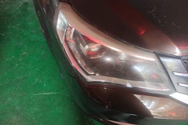 Used Geely Auto Diamond 2016 1.5L Manual Elite Edition Right Front Headlight