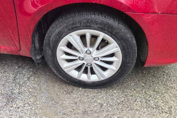 Used Geely Auto Diamond 2016 1.5L Manual Elite Edition Right Front Wheel Hub