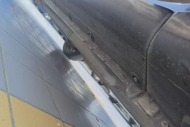 Used Geely Auto Diamond 2016 1.5L Manual Entry-Level Trim Right Side Sill