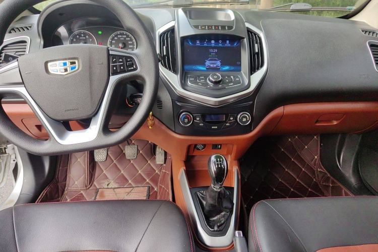 Used Geely Auto Diamond 2016 1.5L Manual Elite Edition Audio And AC Panel