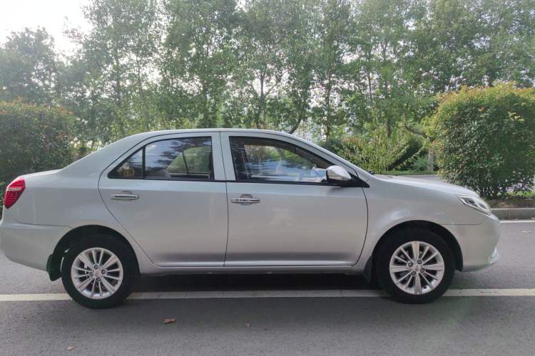 Used Geely Auto Diamond 2016 1.5L Manual Elite Edition Exterior 3