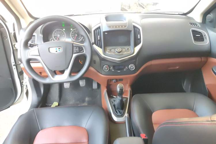 Used Geely Auto Diamond 2016 1.5L Manual Elite Edition Center Console
