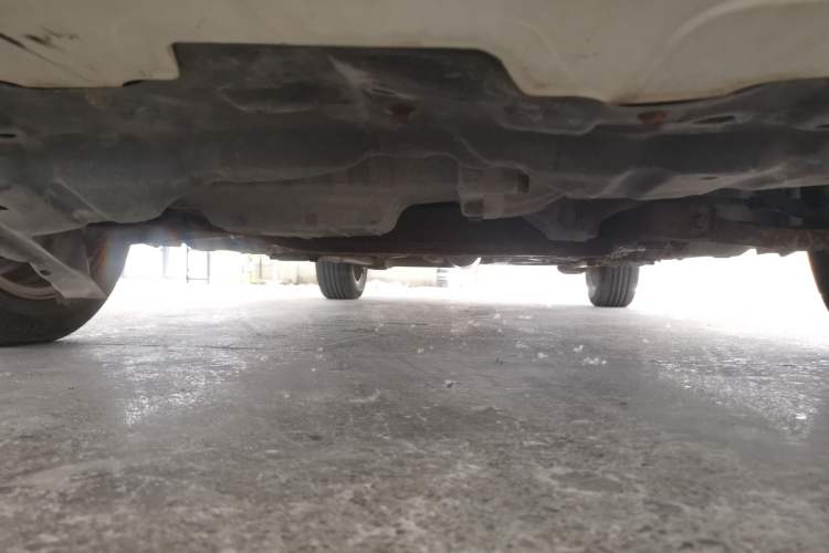 Used Geely Auto Diamond 2016 1.5L Manual Entry-Level Trim Chassis Front