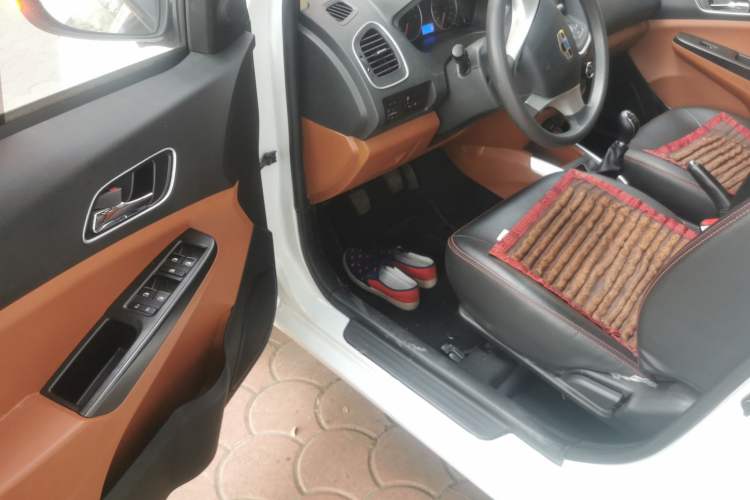 Used Geely Auto Diamond 2016 1.5L Manual Entry-Level Trim Driver Seat