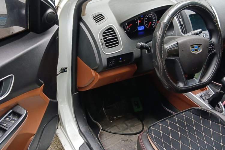 Used Geely Auto Diamond 2016 1.5L Manual Elite Edition Driver Seat