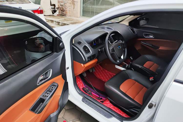 Used Geely Auto Diamond 2016 1.5L Manual Elite Edition Driver Seat
