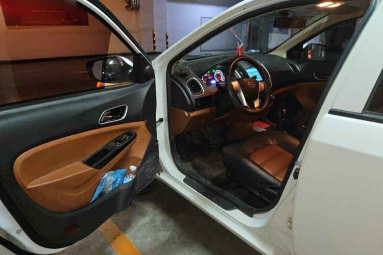 Used Geely Auto Diamond 2016 1.5L Manual Entry-Level Trim Driver Seat