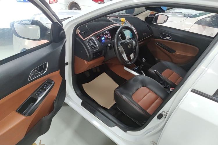 Used Geely Auto Diamond 2016 1.5L Manual Entry-Level Trim Driver Seat