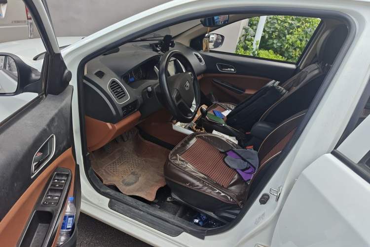 Used Geely Auto Diamond 2016 1.5L Manual Elite Edition Driver Seat