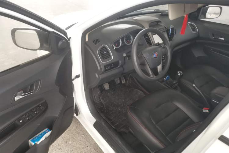Used Geely Auto Diamond 2016 1.5L Manual Entry-Level Trim Driver Seat
