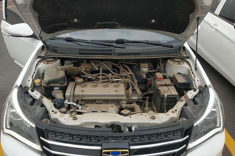 Used Geely Auto Diamond 2016 1.5L Manual Entry-Level Model China IV Standard Engine Bay