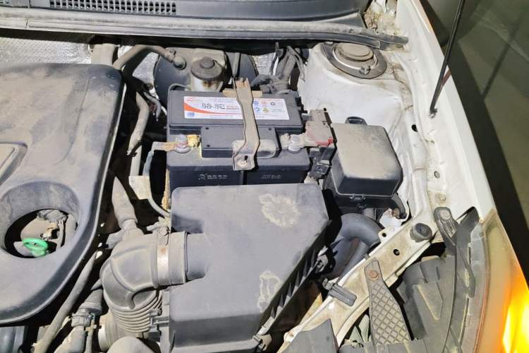 Used Geely Auto Diamond 2016 1.5L Manual Elite Edition Engine Bay Left