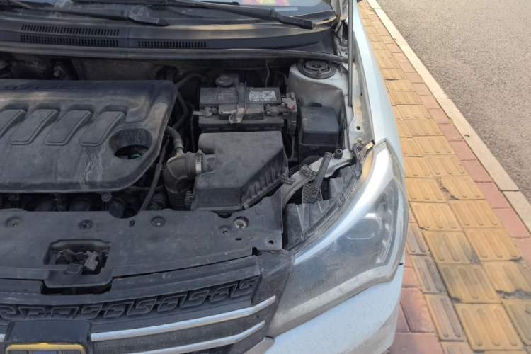 Used Geely Auto Diamond 2016 1.5L Manual Entry-Level Trim Engine Bay Left