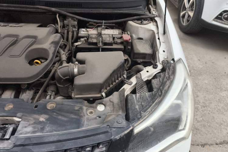 Used Geely Auto Diamond 2016 1.5L Manual Entry-Level Model China IV Standard Engine Bay Left