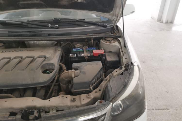 Used Geely Auto Diamond 2016 1.5L Manual Entry-Level Trim Engine Bay Left