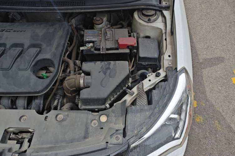 Used Geely Auto Diamond 2016 1.5L Manual Entry-Level Trim Engine Bay Left
