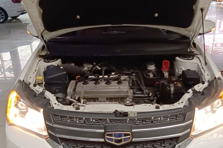 Used Geely Auto Diamond 2016 1.5L Manual Elite Version China IV Standard Engine Bay