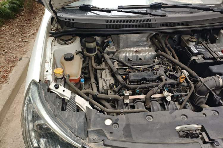 Used Geely Auto Diamond 2016 1.5L Manual Elite Edition Engine Bay Right