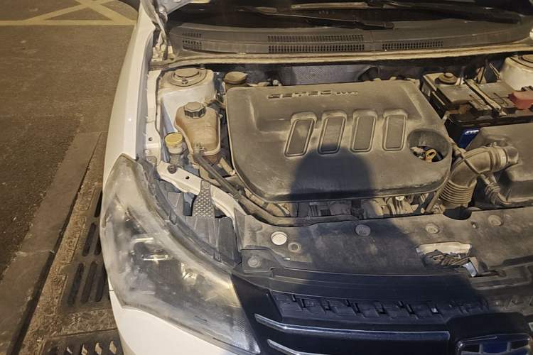 Used Geely Auto Diamond 2016 1.5L Manual Elite Edition Engine Bay Right