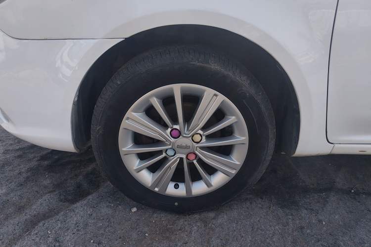 Used Geely Auto Diamond 2016 1.5L Manual Elite Edition Exterior 2