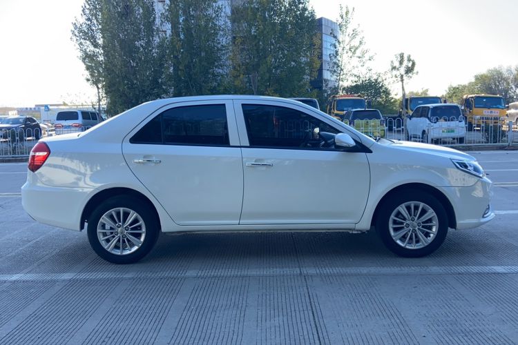 Used Geely Auto Diamond 2016 1.5L Manual Entry-Level Trim Exterior 2