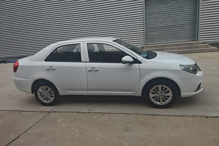 Used Geely Auto Diamond 2016 1.5L Manual Elite Edition Exterior 2