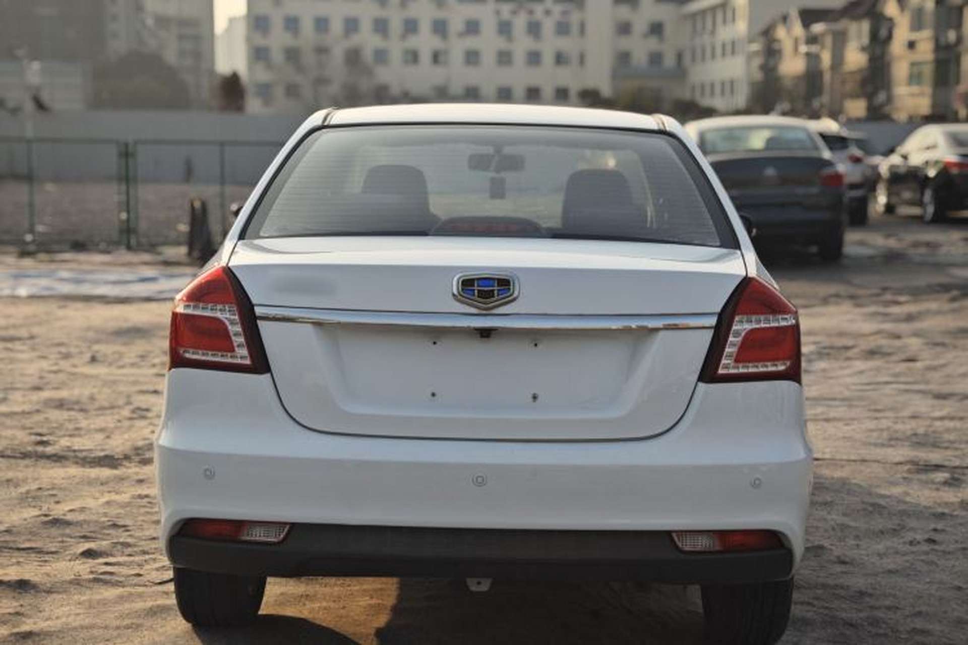 Used Geely Auto Diamond 2016 1.5L Manual Elite Edition Exterior 7