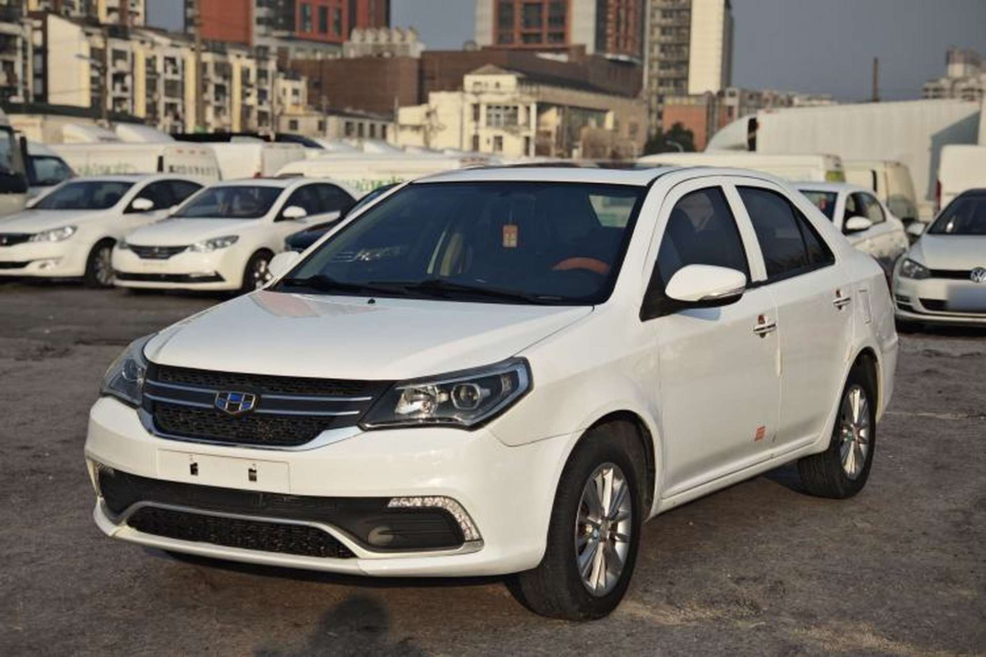 Used Geely Auto Diamond 2016 1.5L Manual Elite Edition Front Left 45 Deg