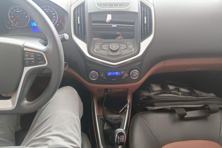 Used Geely Auto Diamond 2016 1.5L Manual Elite Edition Gear Lever