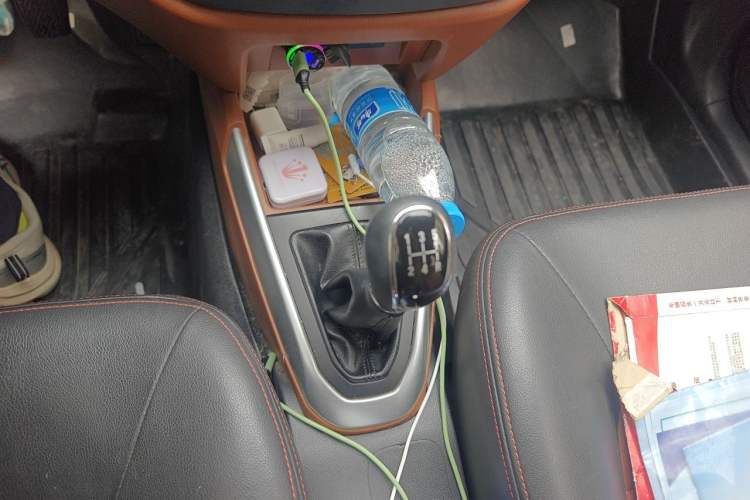 Used Geely Auto Diamond 2016 1.5L Manual Elite Edition Gear Lever