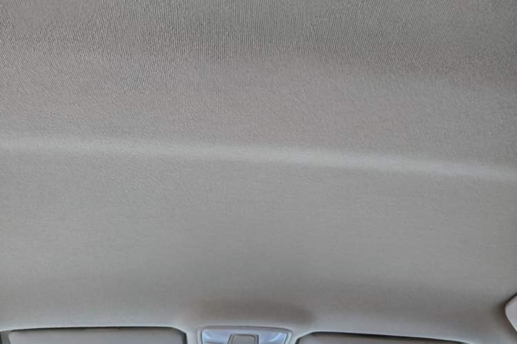 Used Geely Auto Diamond 2016 1.5L Manual Elite Edition Headliner
