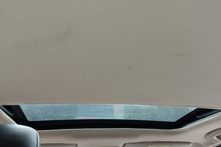 Used Geely Auto Diamond 2016 1.5L Manual Elite Edition Headliner
