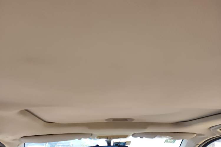 Used Geely Auto Diamond 2016 1.5L Manual Elite Version China IV Standard Headliner
