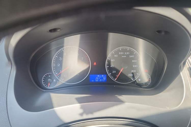 Used Geely Auto Diamond 2016 1.5L Manual Entry-Level Trim Instrument Cluster