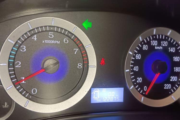 Used Geely Auto Diamond 2016 1.5L Manual Elite Version China IV Standard Instrument Cluster