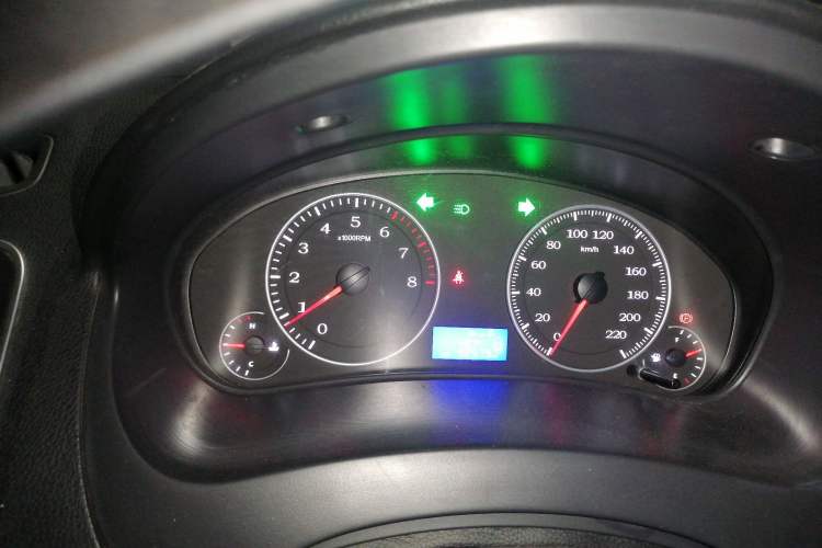 Used Geely Auto Diamond 2016 1.5L Manual Elite Edition Instrument Cluster