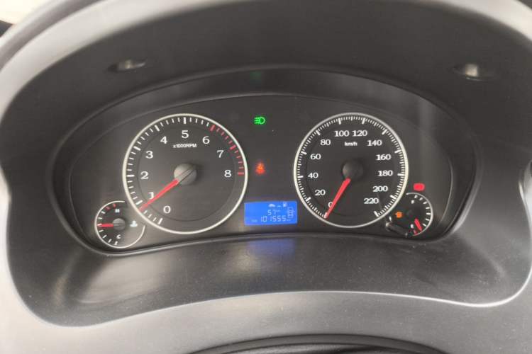 Used Geely Auto Diamond 2016 1.5L Manual Entry-Level Model China IV Standard Instrument Cluster