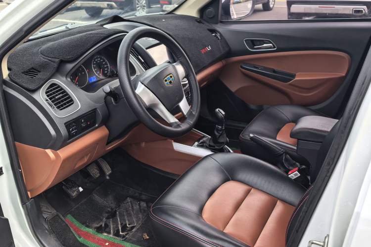 Used Geely Auto Diamond 2016 1.5L Manual Entry-Level Trim Interior 2
