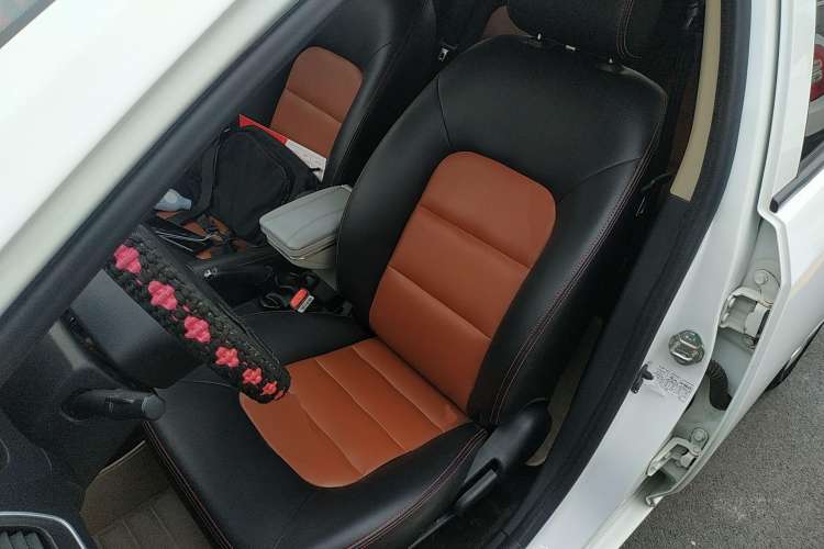 Used Geely Auto Diamond 2016 1.5L Manual Entry-Level Model China IV Standard Left Front Seat