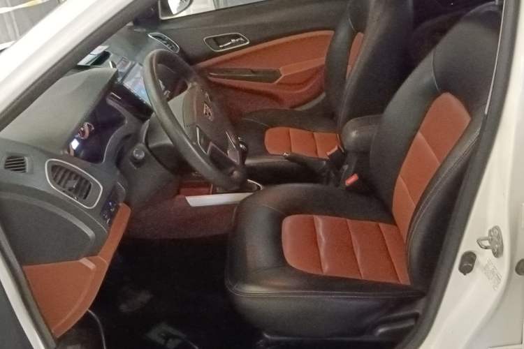 Used Geely Auto Diamond 2016 1.5L Manual Elite Version China IV Standard Left Front Seat