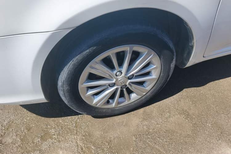 Used Geely Auto Diamond 2016 1.5L Manual Elite Edition Left Front Wheel Hub